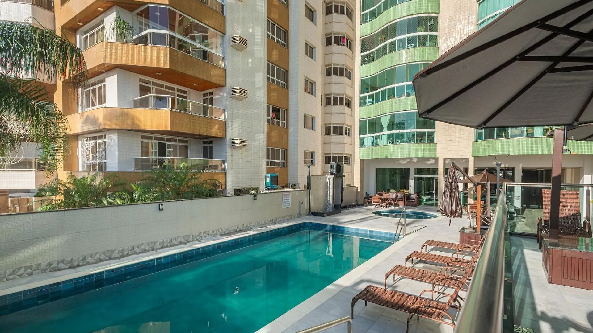 Itnc143- Frente Ao Mar! Amplo Ap Com 3 Quartos+3Wc Balneário Camboriú Brazilië